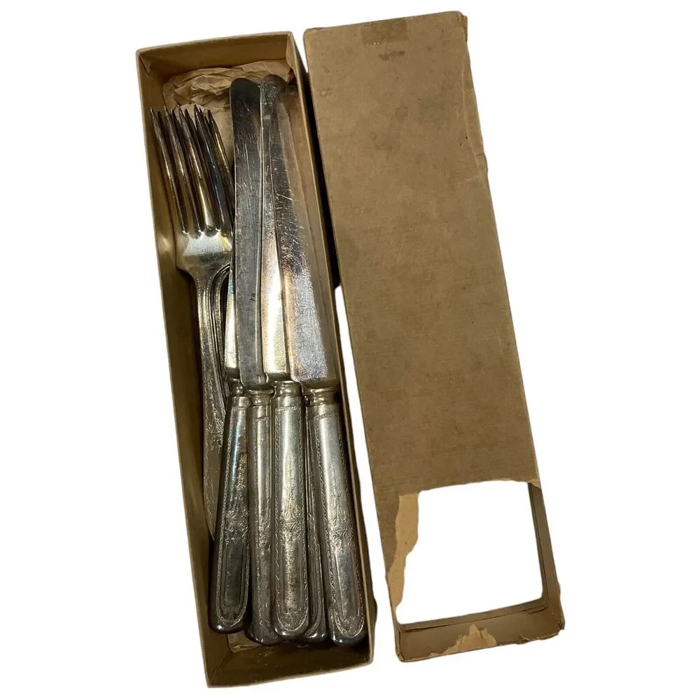 WM Rogers Triumph Gray‎ 18PC Knife Fork Spoon Set Damaged Original Box
